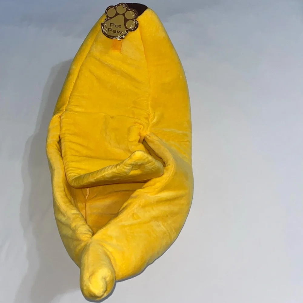 PET BANANA BED